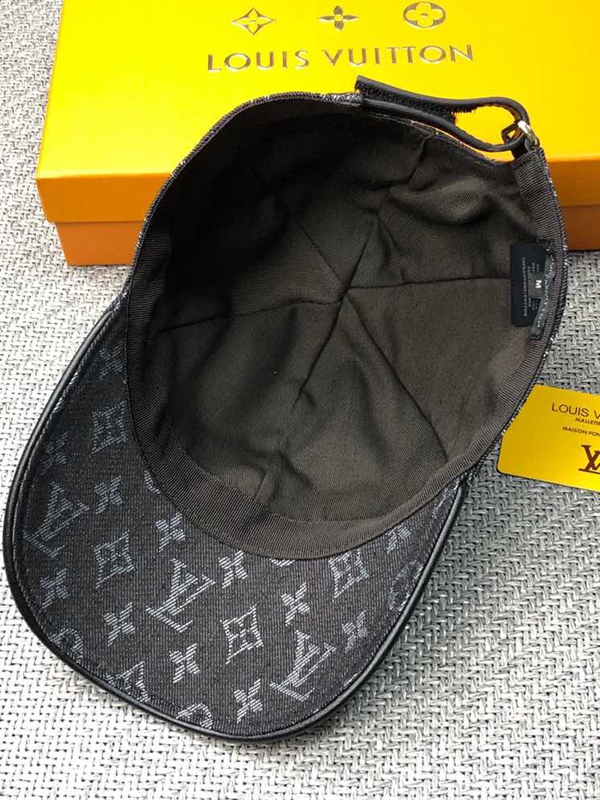 ブランド帽子側面デザイン